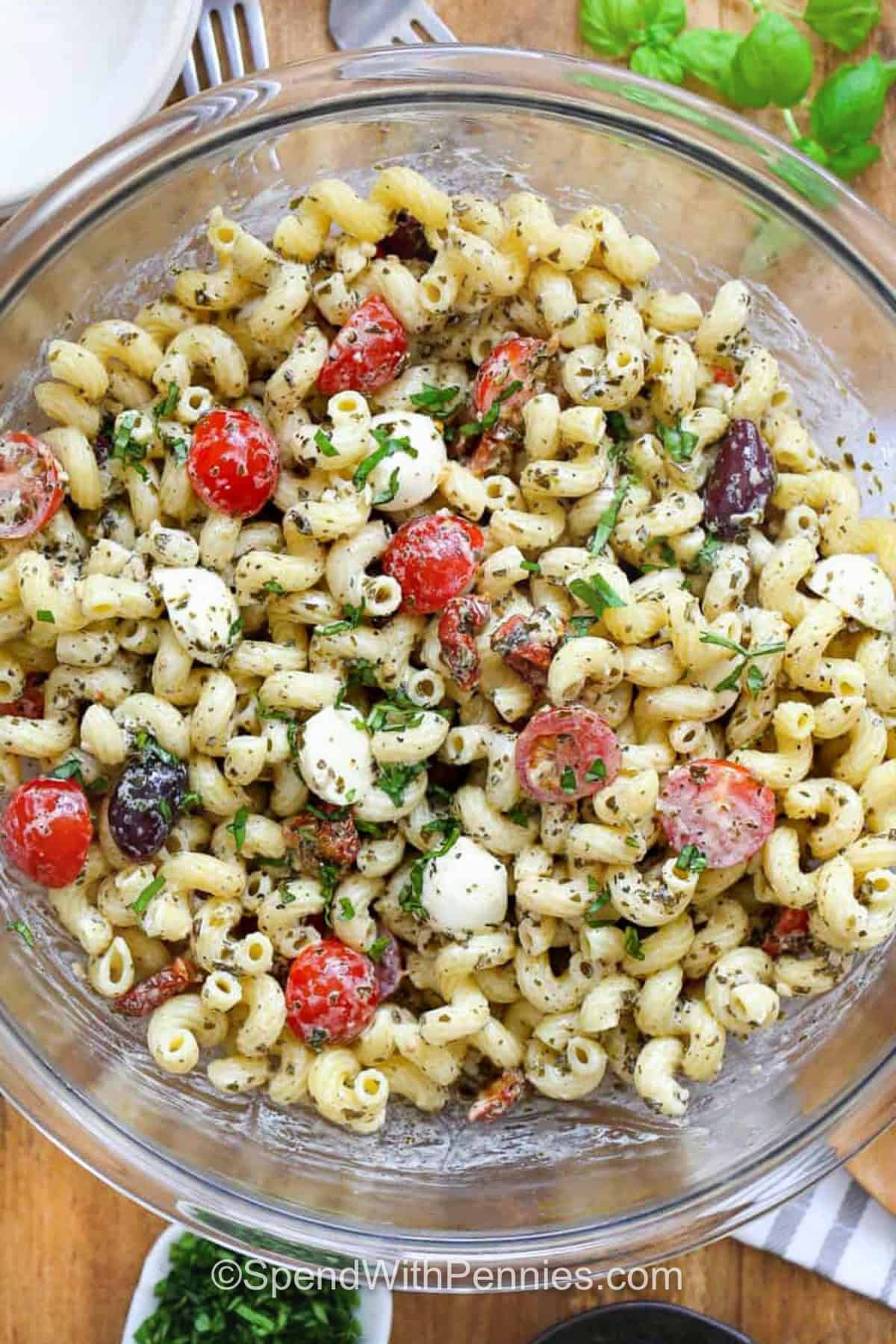Make-Ahead Pesto Pasta Salad: Fresh Italian Flavors for Any Gathering